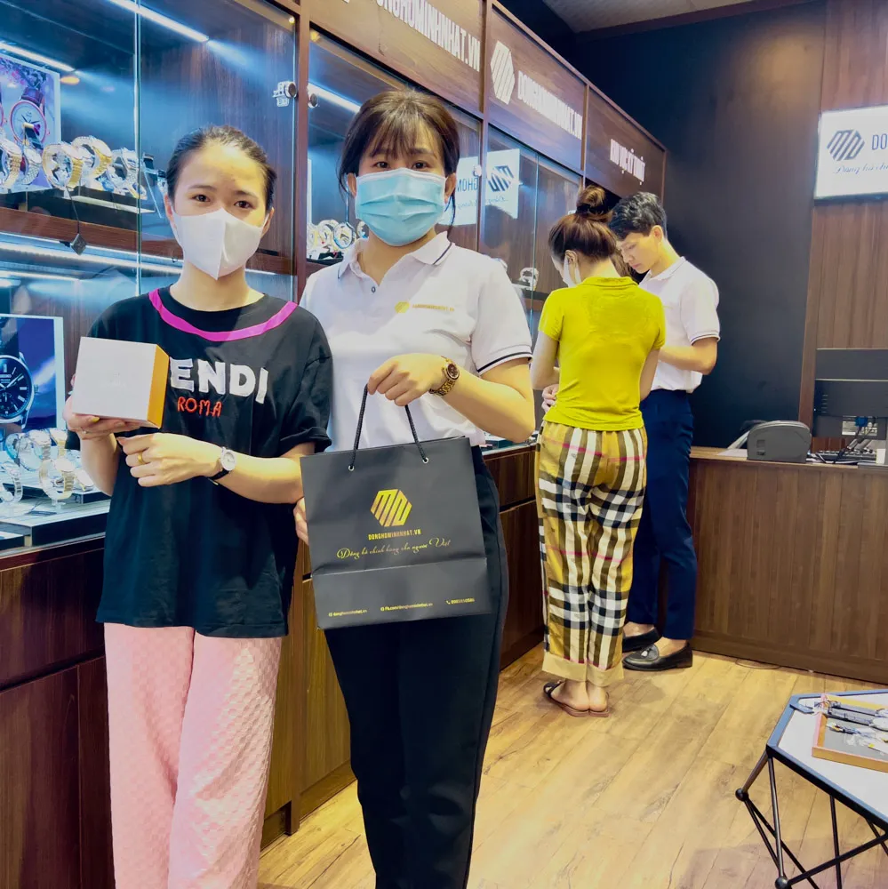 Như Quỳnh - Sinh Viên